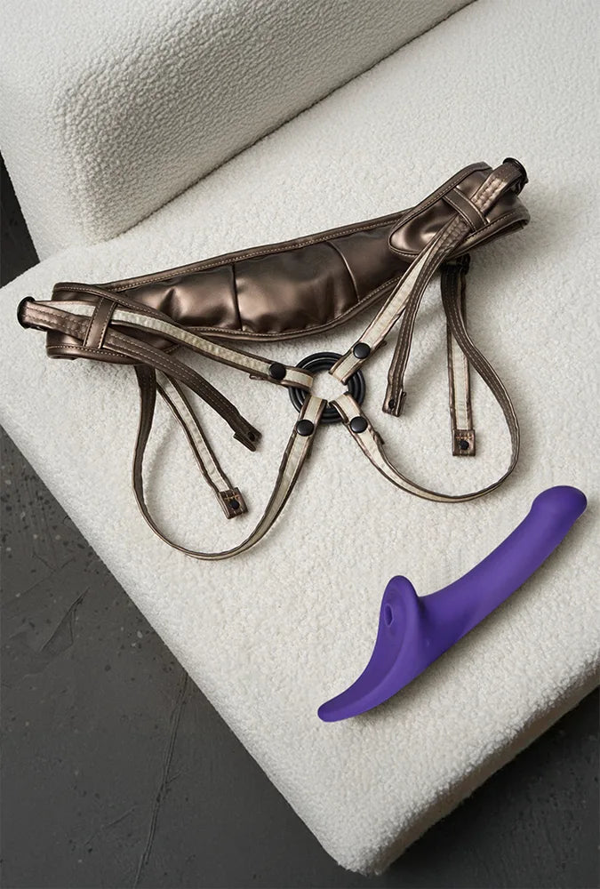 Remote Controlled Semi-Realistic Dildo - Multi-Orgasm